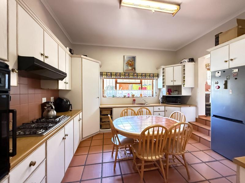 4 Bedroom Property for Sale in Die Wingerd Western Cape